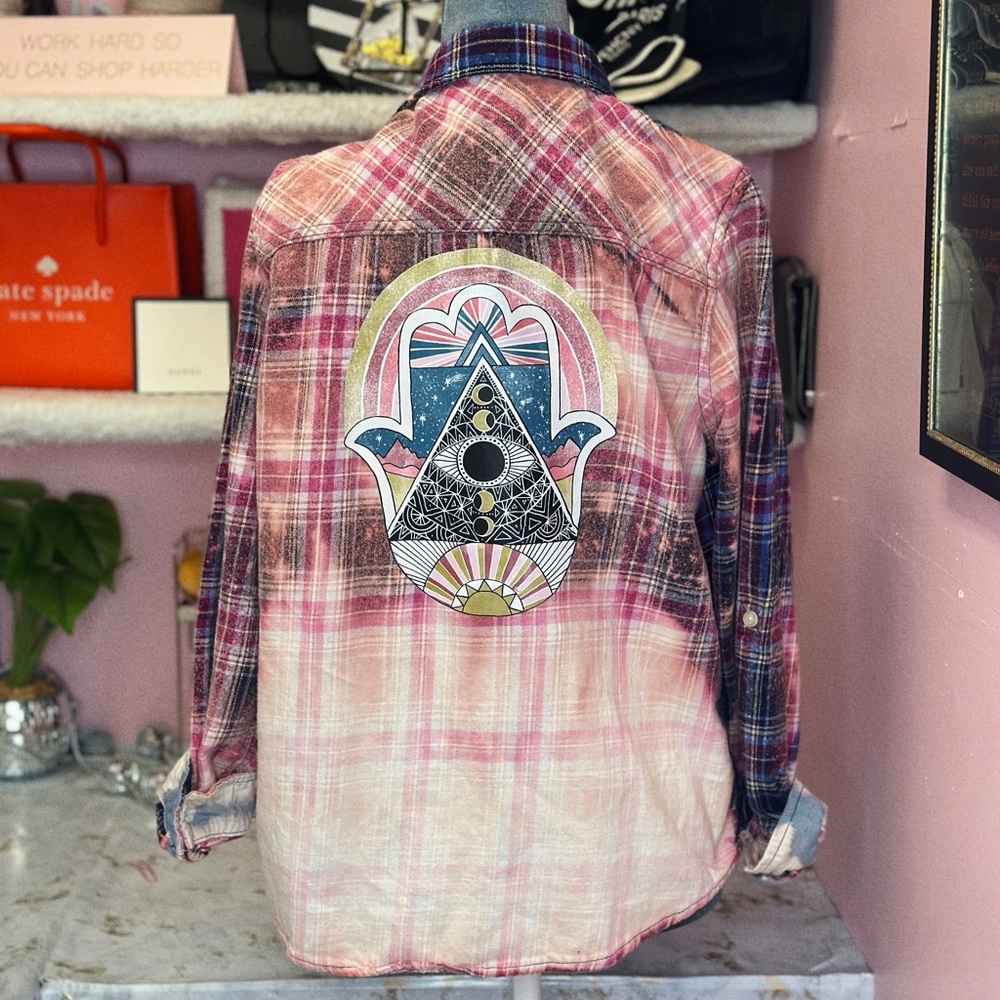 Hamsa boutique flannel 🪬